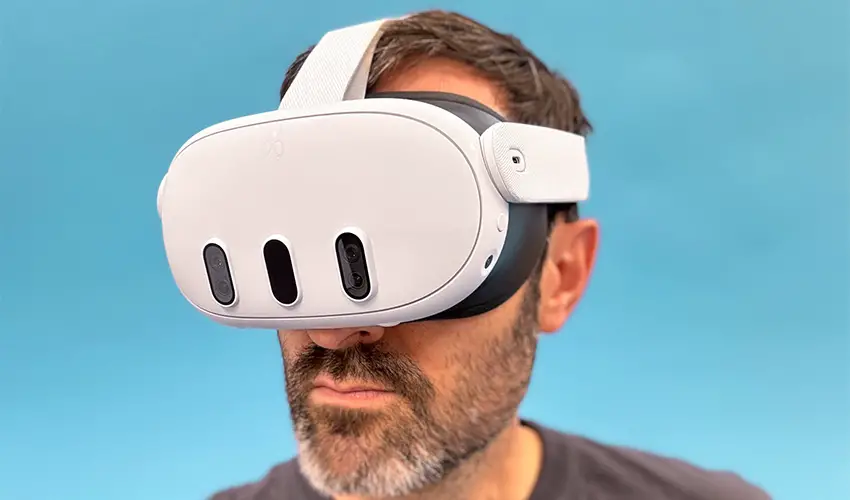 Virtual Reality Headset